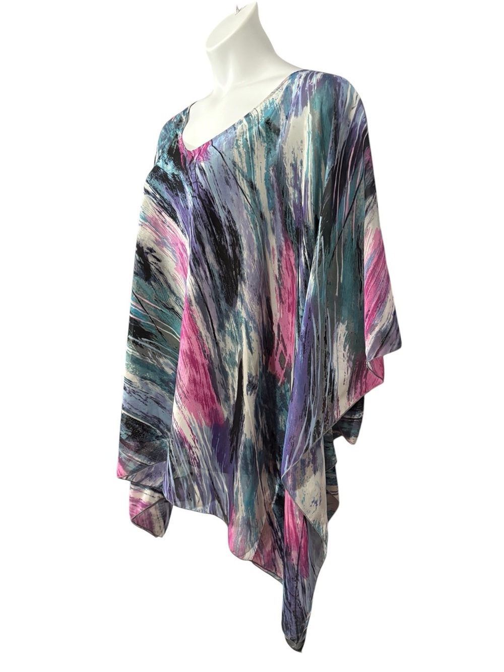 Laura Plus 3X Plus Size Layered Poncho Blouse & Stretch Cami Abstract Multicolor - Picture 5 of 11